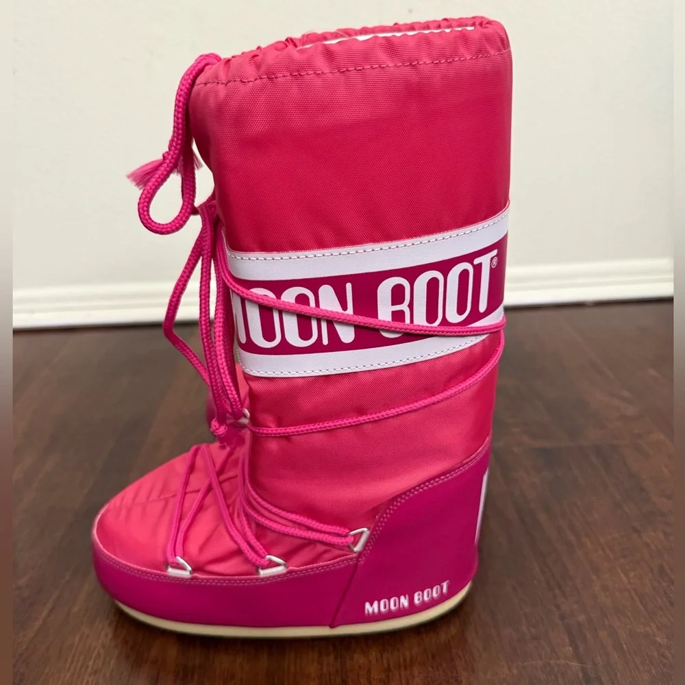 NWT Moon Boot Icon Nylon Boots in Bougainvillea/ Hot Pink Size 7 - Picture 10 of 17